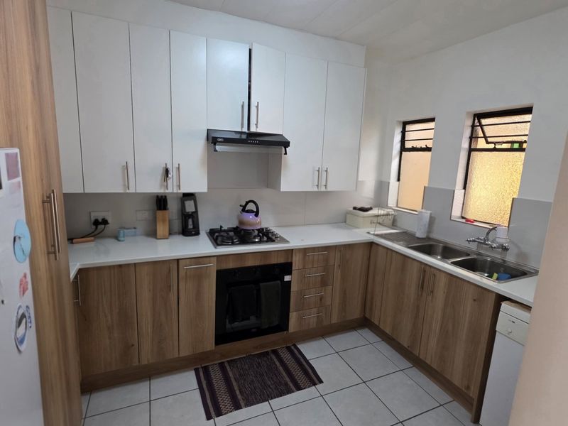 Duplex For Sale In Pretoria - Photo 3
