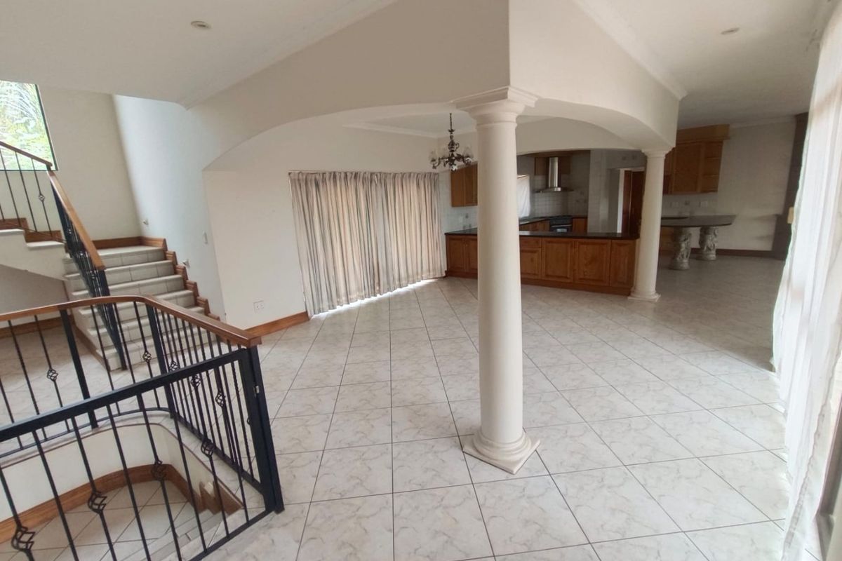 Versatile Mountain Home With Flatlet Space - Photo 2