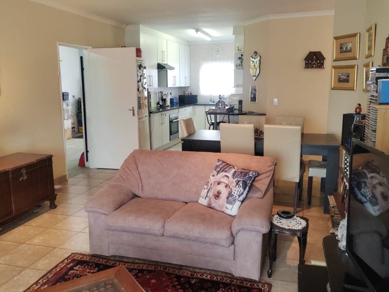 Peaceful Living In Secure Pomona Estate - Photo 5