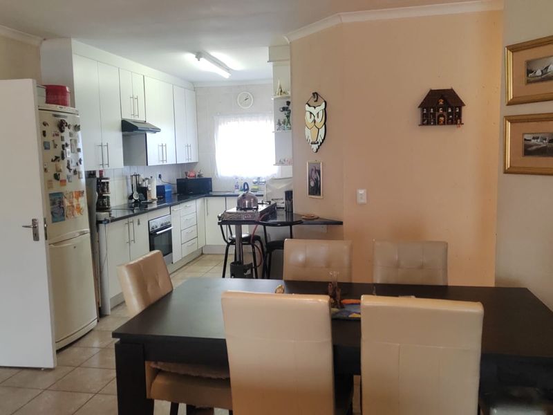 Peaceful Living In Secure Pomona Estate - Photo 6