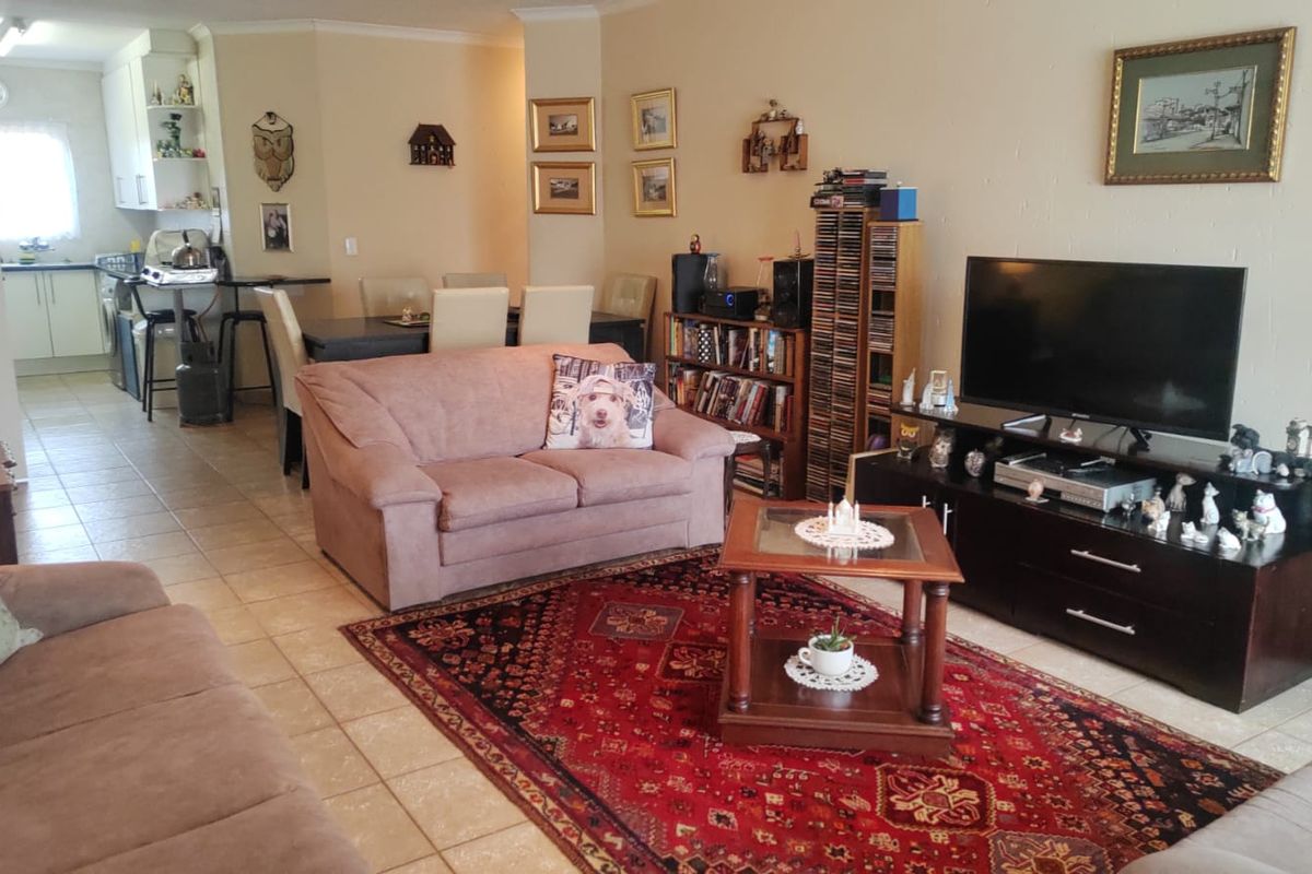 Peaceful Living In Secure Pomona Estate - Photo 4