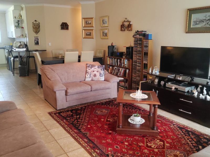 Peaceful Living In Secure Pomona Estate - Photo 4