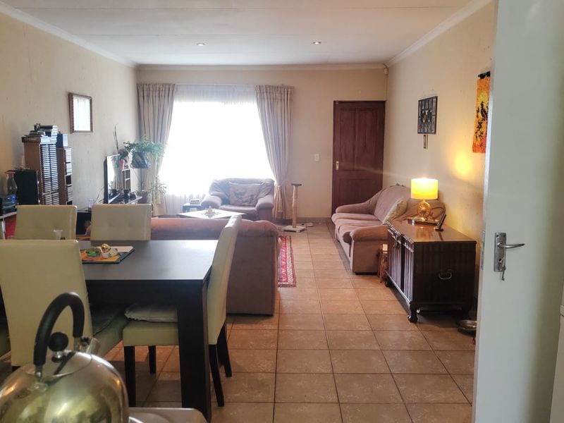 Peaceful Living In Secure Pomona Estate - Photo 2