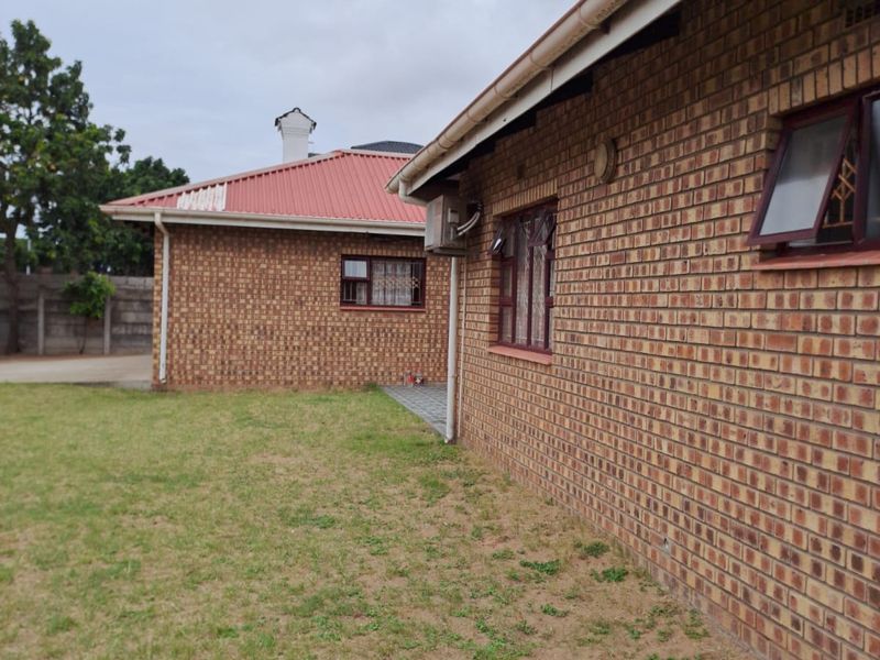 House For Sale In Richards Bay - Photo 2