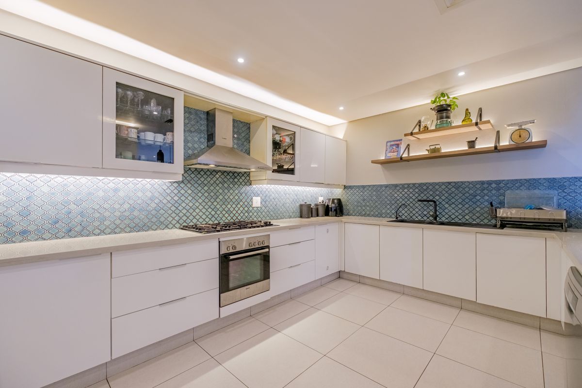 Ultra-Modern 4-Bedroom Sea-View Apartment with Private Pool | Simbithi Eco Estate, Ballito - Photo 4