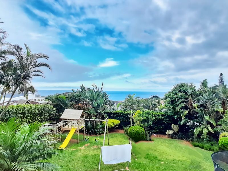 Coastal Elegance Meets Uninterrupted Sea Views - Photo 6