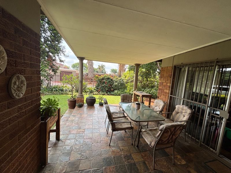 Spacious Family Home In Quiet Culdesac - Photo 5