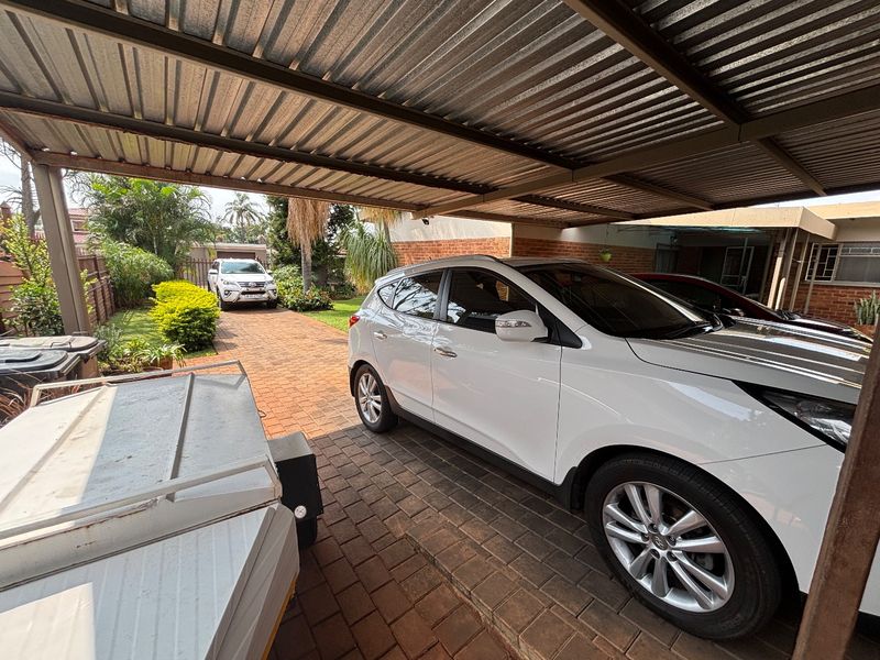 Spacious Family Home In Quiet Culdesac - Photo 9