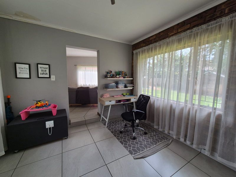 Phenomenal Business Opportunity Awaits OR Big Family Home - Photo 7