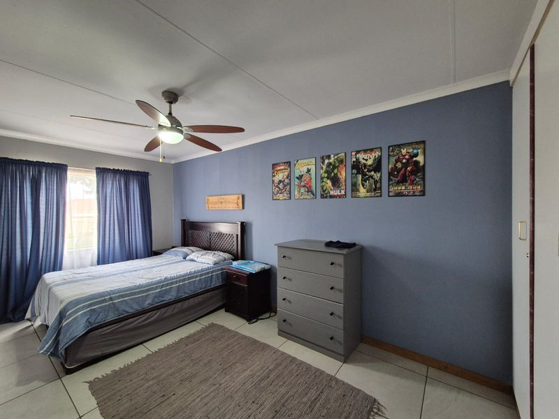 Phenomenal Business Opportunity Awaits OR Big Family Home - Photo 3
