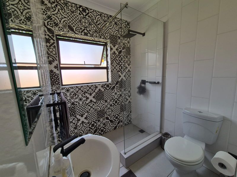 Phenomenal Business Opportunity Awaits OR Big Family Home - Photo 4