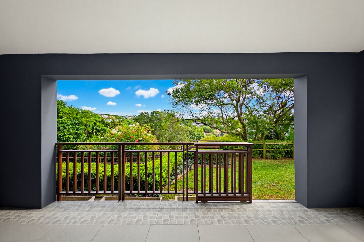 Private Garden Cottage in a Quiet, Established Neighborhood - Photo 4