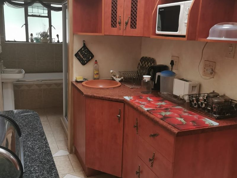 7 Bedroom Montana Park Gem FOR SALE! - Photo 8