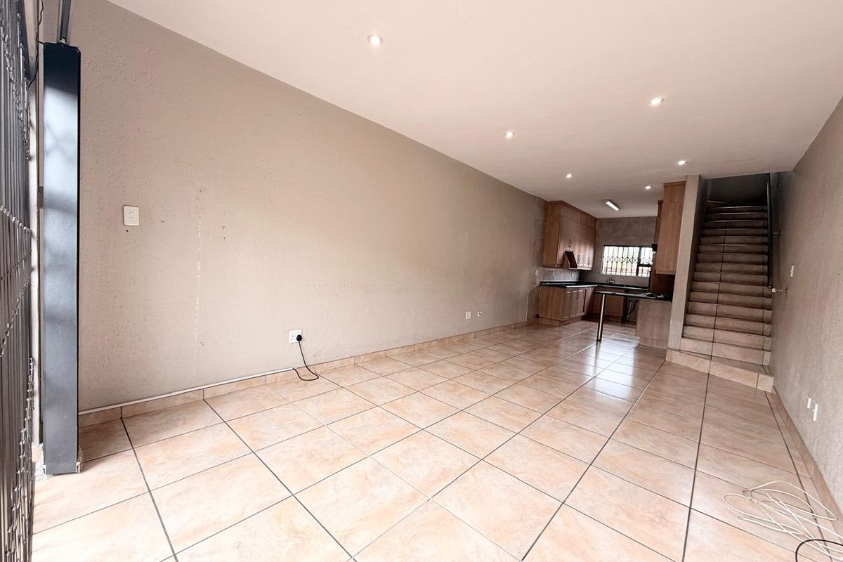 3 Bedroom modern Duplex to rent - Photo 4