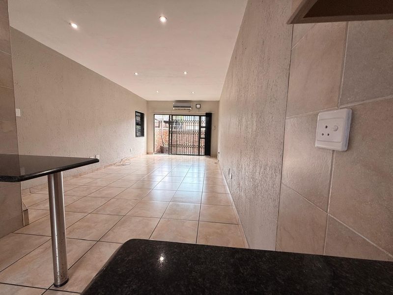 3 Bedroom modern Duplex to rent - Photo 8