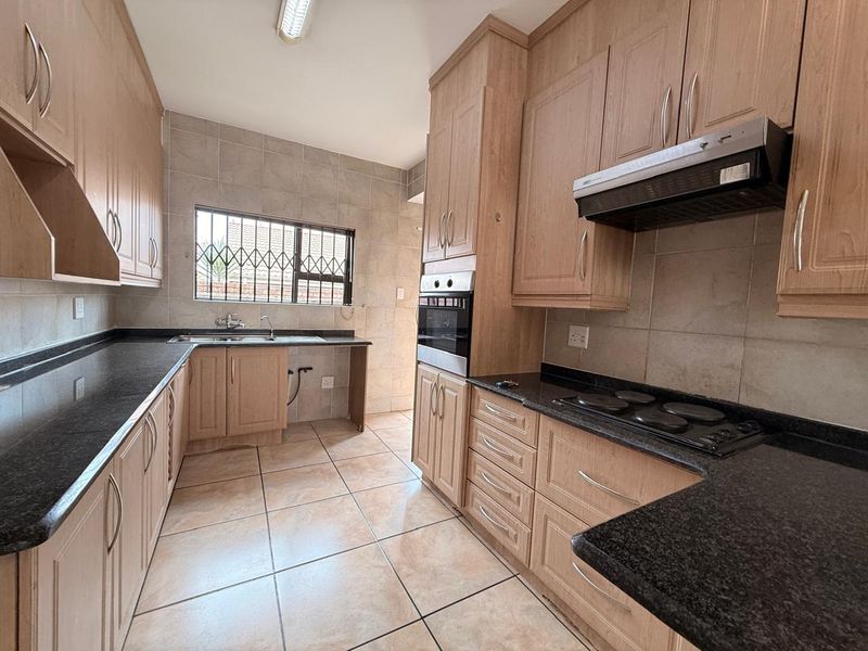 3 Bedroom modern Duplex to rent - Photo 6