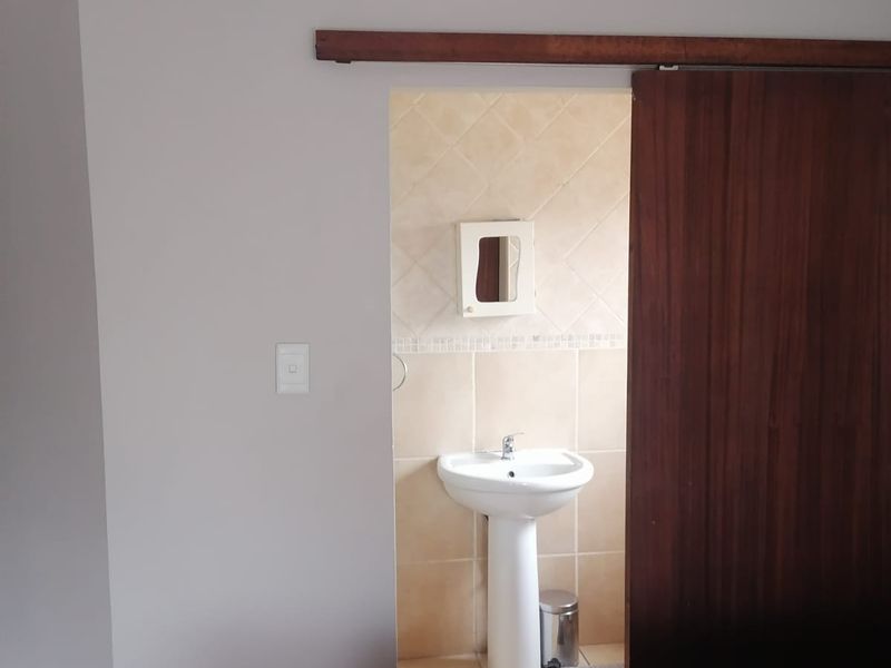 2 Bedroom Apartment to Rent in Dalview - Photo 4