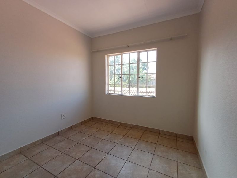 🏡 3 Bedroom, 2 Bathroom Pet-Friendly Home – Brakpan R 12 000 PER MONTHN - Photo 10
