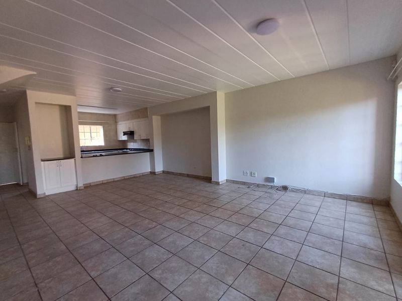 🏡 3 Bedroom, 2 Bathroom Pet-Friendly Home – Brakpan R 12 000 PER MONTHN - Photo 7