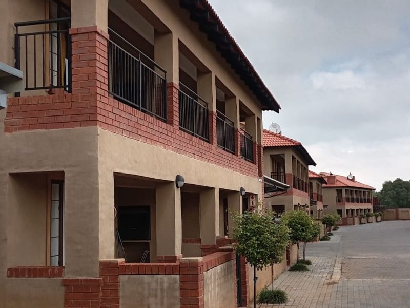 1 Bedroom Units – Ground Floor & Top Floor | Morris Lane, Kenleaf, Brakpan  Secure Complex - Photo 6