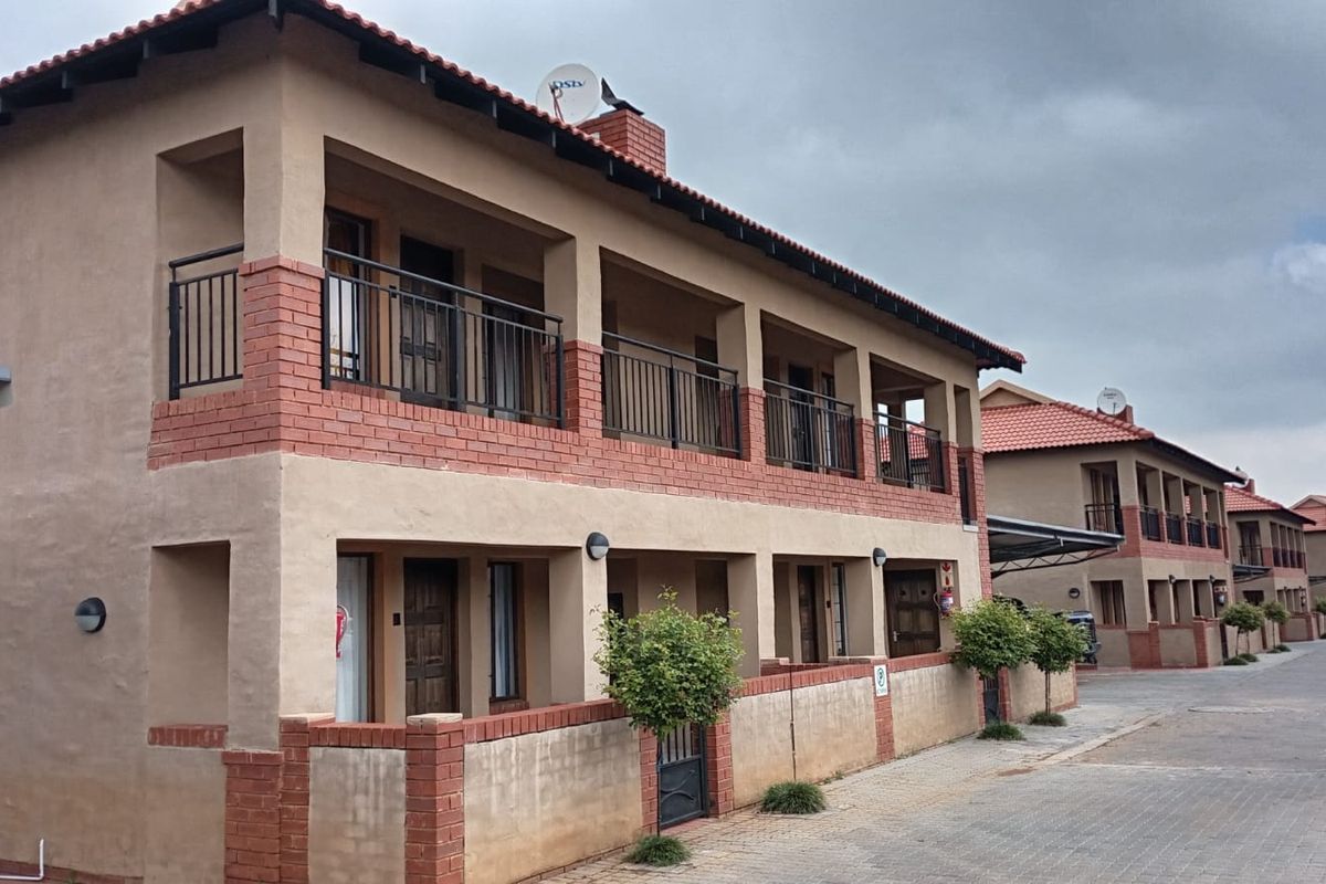 1 Bedroom Units – Ground Floor & Top Floor | Morris Lane, Kenleaf, Brakpan  Secure Complex - Photo 2