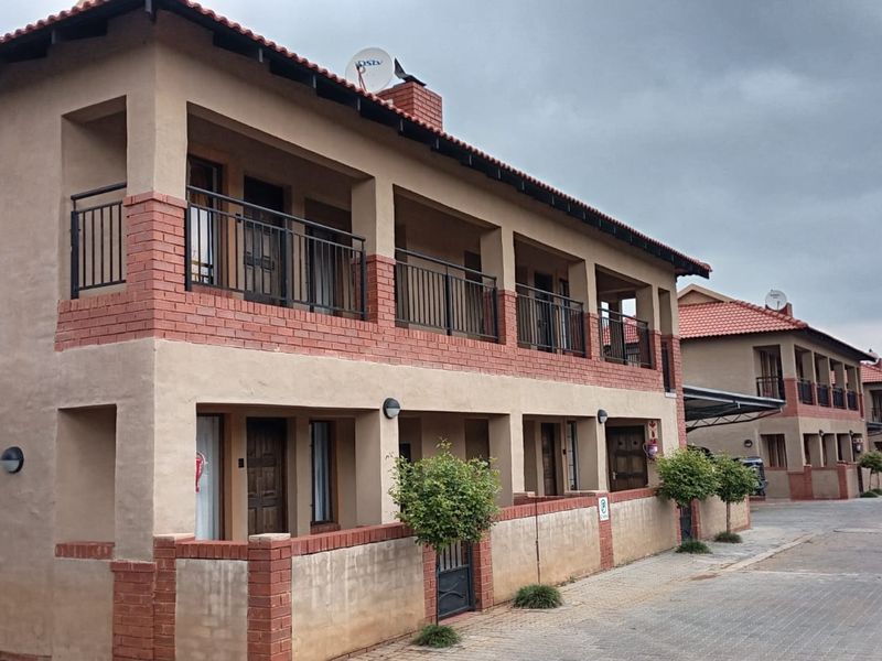 1 Bedroom Units – Ground Floor & Top Floor | Morris Lane, Kenleaf, Brakpan  Secure Complex - Photo 2