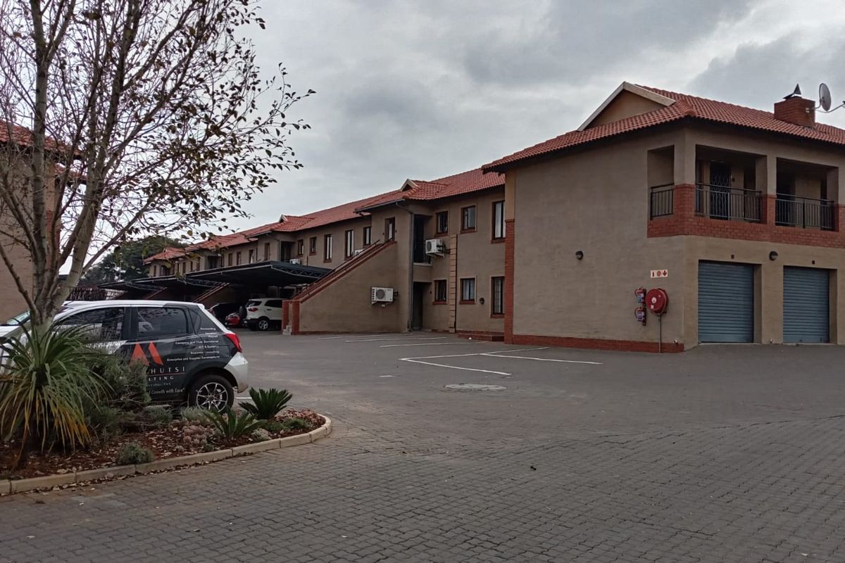 1 Bedroom Units – Ground Floor & Top Floor | Morris Lane, Kenleaf, Brakpan  Secure Complex - Photo 4