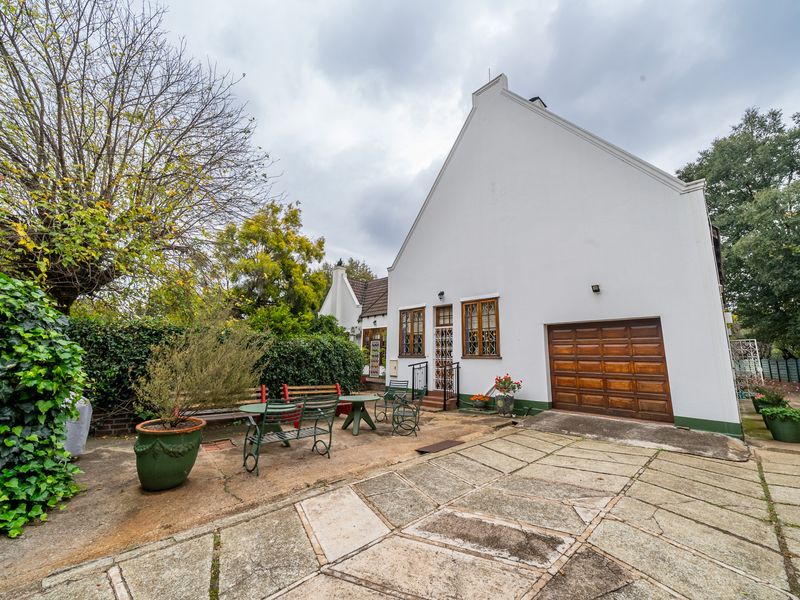 Luxury Cape Dutch Homestead | Prime Guesthouse Opportunity in Sonneveld, Brakpan - Photo 6