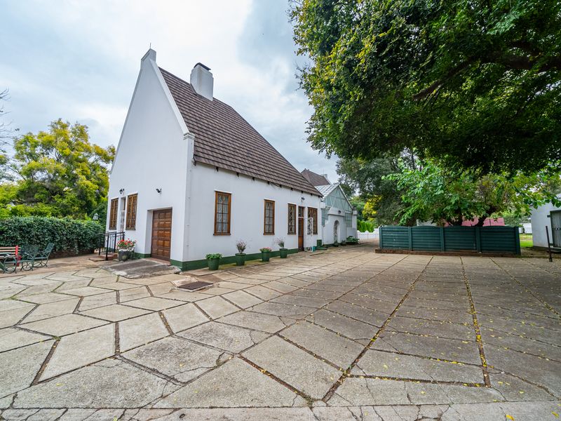 Luxury Cape Dutch Homestead | Prime Guesthouse Opportunity in Sonneveld, Brakpan - Photo 2
