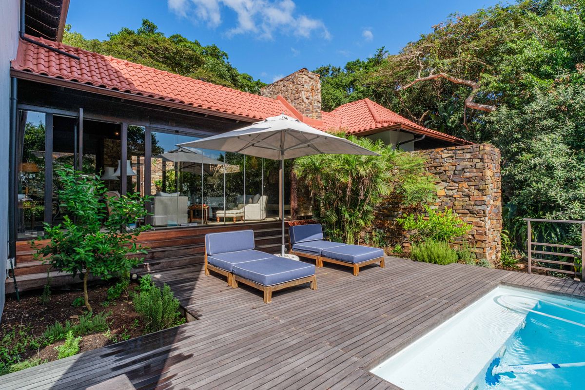 Ultra-Luxury 4-Bedroom Zimbali Home with Panoramic Views & Designer Living - Photo 3
