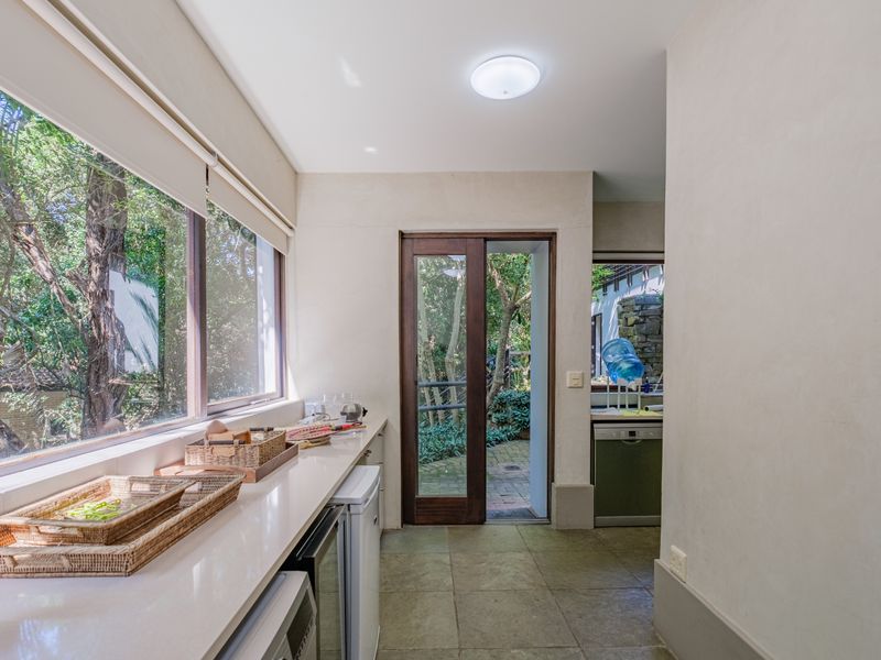 Ultra-Luxury 4-Bedroom Zimbali Home with Panoramic Views & Designer Living - Photo 8