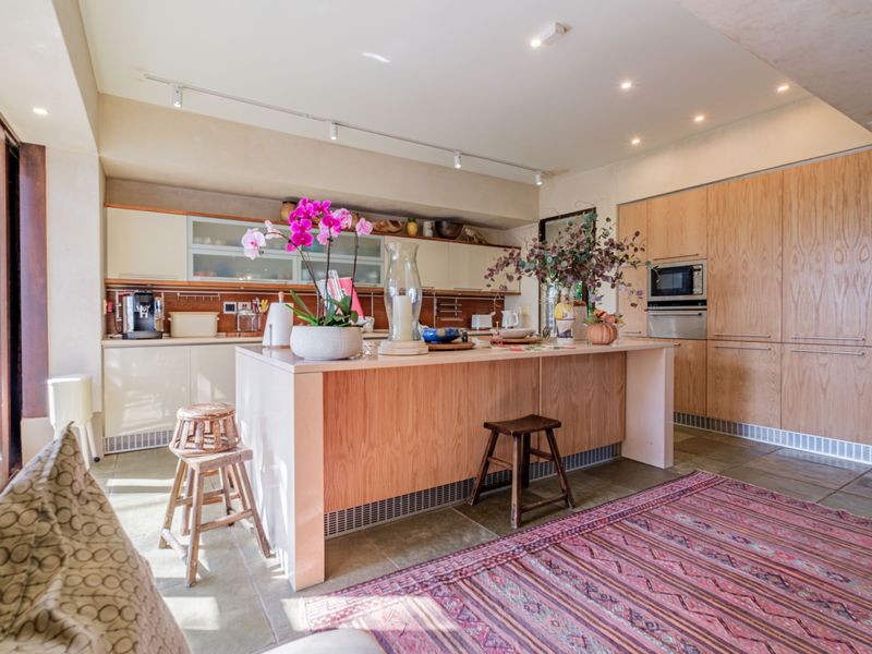 Ultra-Luxury 4-Bedroom Zimbali Home with Panoramic Views & Designer Living - Photo 6