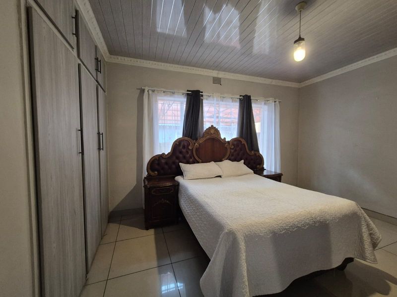 !HIGH-YIELD INVESTMENT OPPORTUNITY! - Photo 2