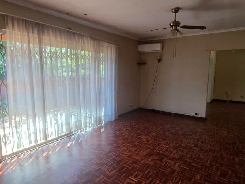 Exclusive Sole Mandate! Spacious Family Living with Flatlet in Roodia, Vaalpark - Photo 4