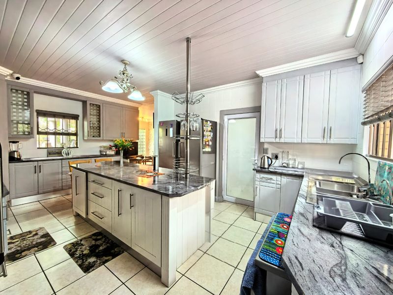 Beautiful, spacious townhouse for sale in Vaalpark, move-in ready - Photo 9