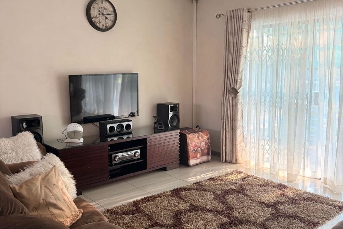 Neat 3-Bedroom Home with Flatlet – Perfect for Family Living & Extra Income - Photo 2