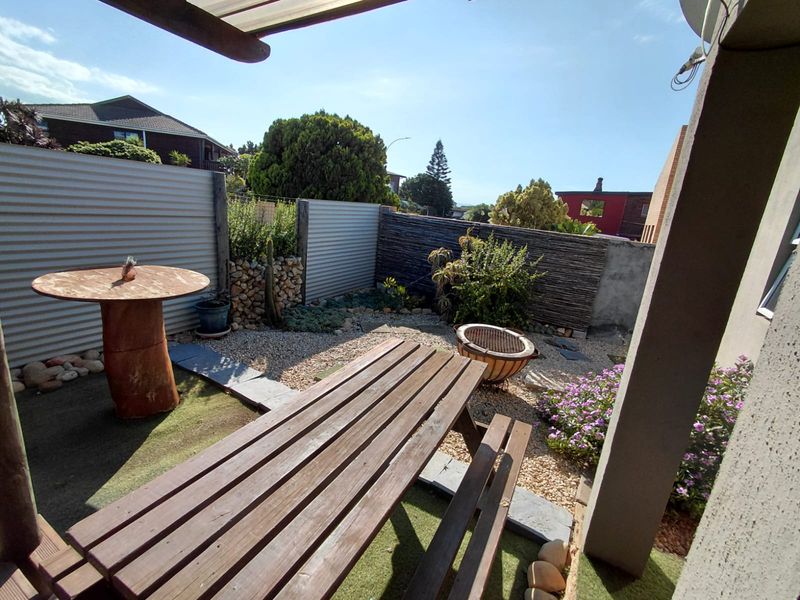 HIDDEN GEM IN C-PLACE - Photo 10