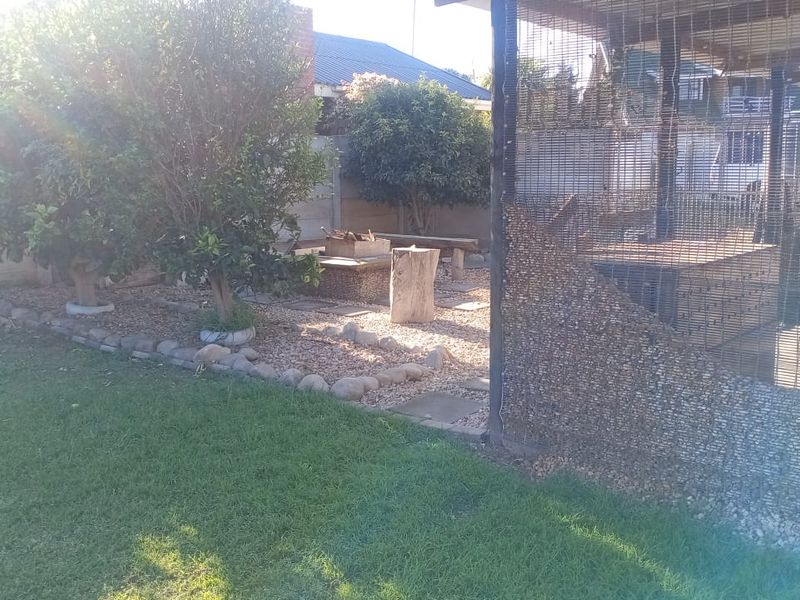 HIDDEN GEM IN C-PLACE - Photo 8