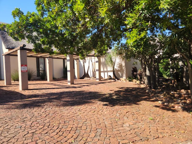 Exceptional full title  3 bedroom family home - Photo 3