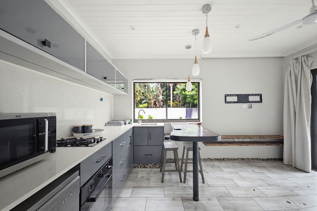 Prime Investment Opportunity that needs TLC - Ideal for Airbnb or Boutique Guesthouse Ballito - Photo 5
