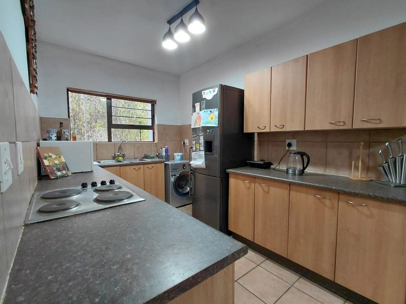 Charming well-maintained 1-bedroom Townhouse - Photo 7