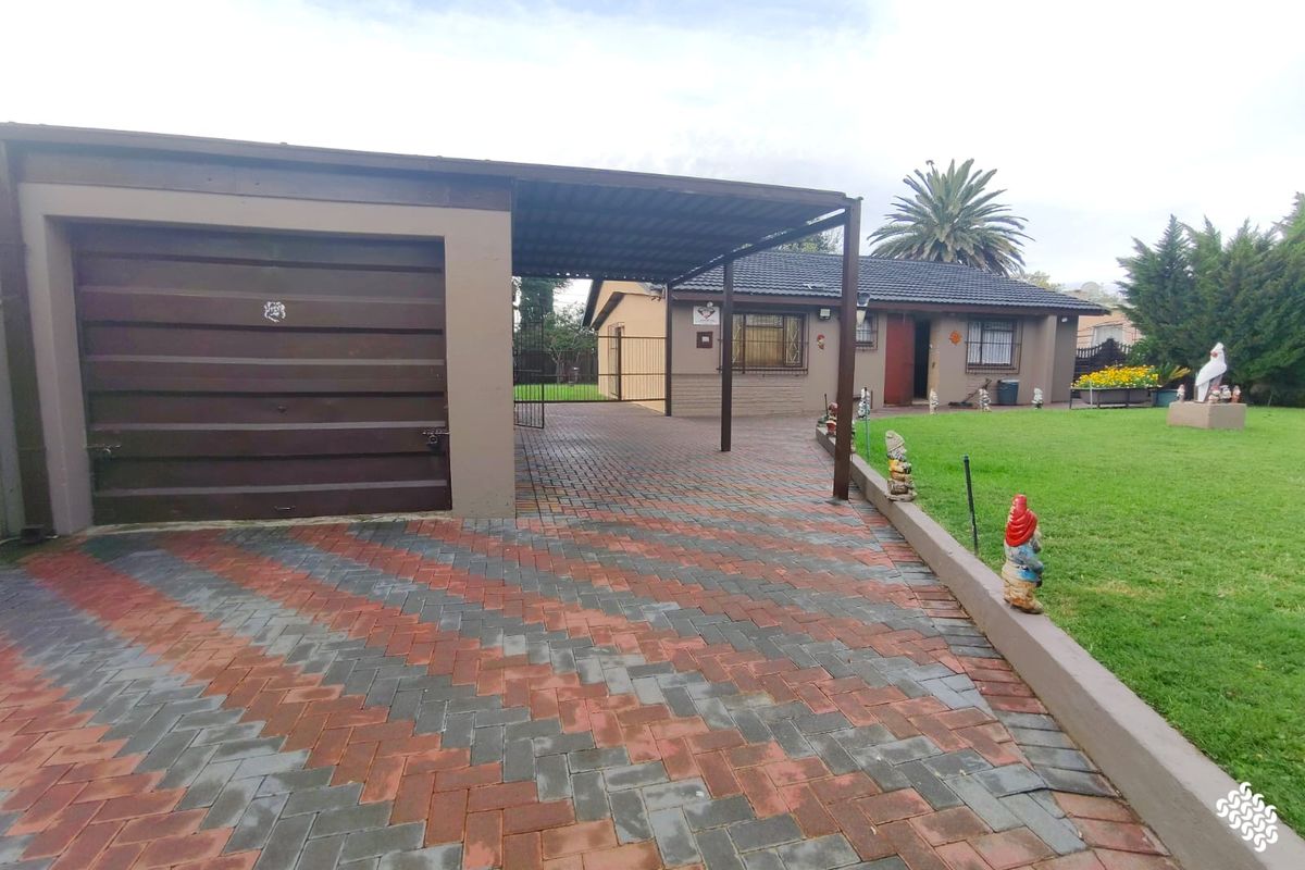 Charming Family Home for Rent in Sasolburg - Photo 3