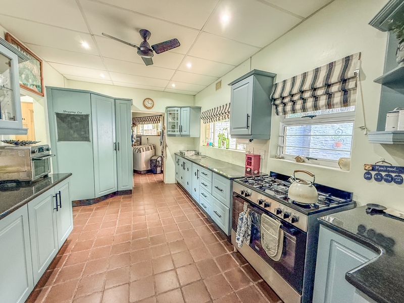 Compelling investment opportunity in a peaceful, well-located area - Photo 3