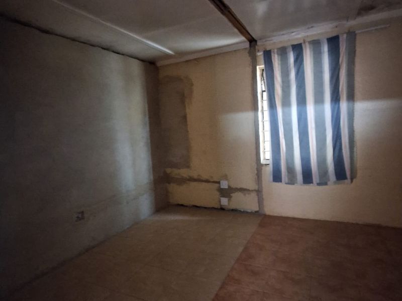 Investor’s Dream with Endless Potential in Sebokeng Zone 3. - Photo 7