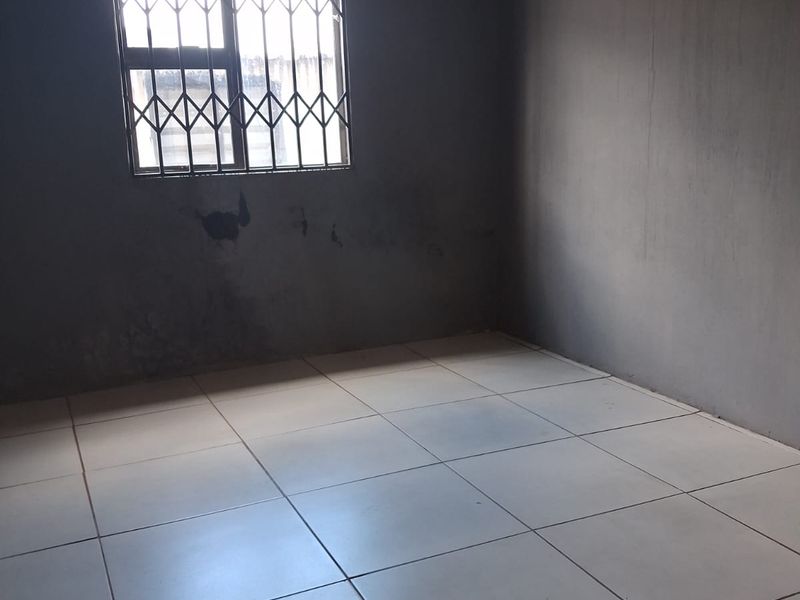 Investor’s Dream with Endless Potential in Sebokeng Zone 3. - Photo 10