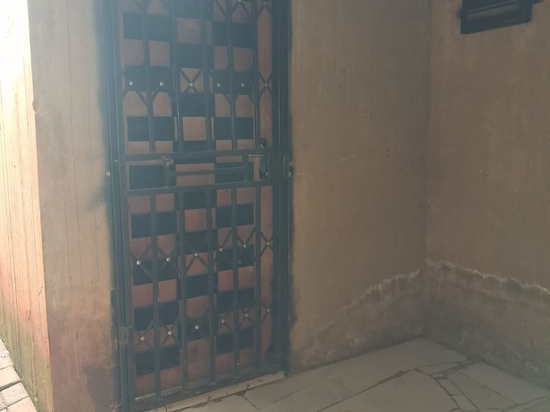 Investor’s Dream with Endless Potential in Sebokeng Zone 3. - Photo 8