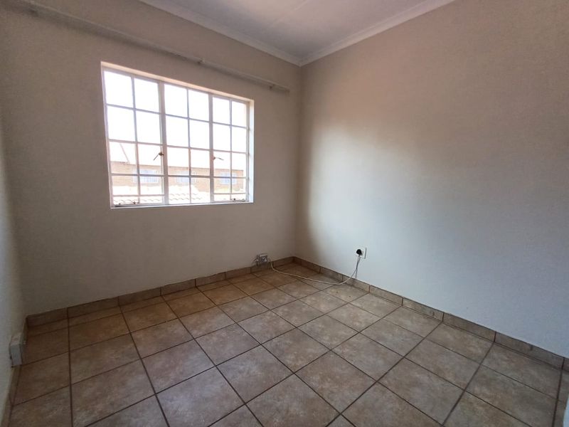 2 Bedroom, 2 Bathroom Duplex to Rent | Kenleaf, Brakpan - Photo 7