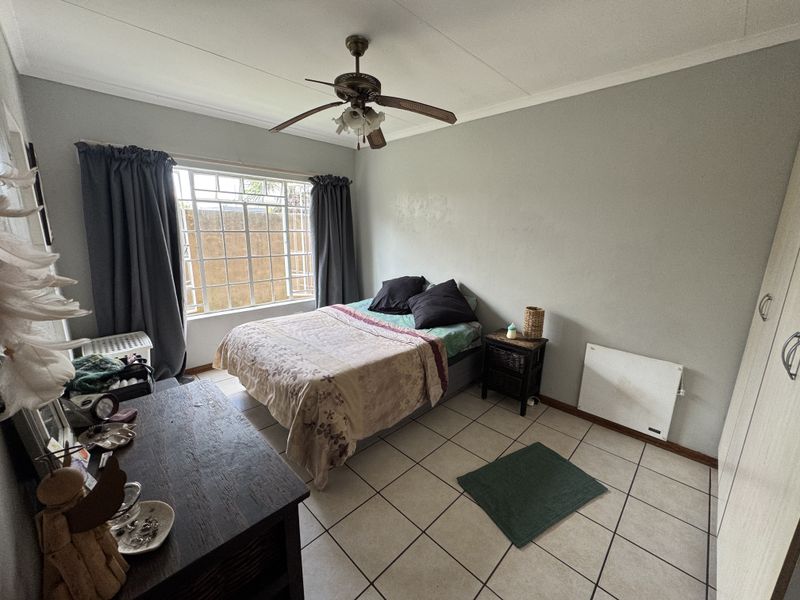2-Bedroom Home with Backup Water & Walking Distance from Amenities in Reyno Ridge - Photo 9