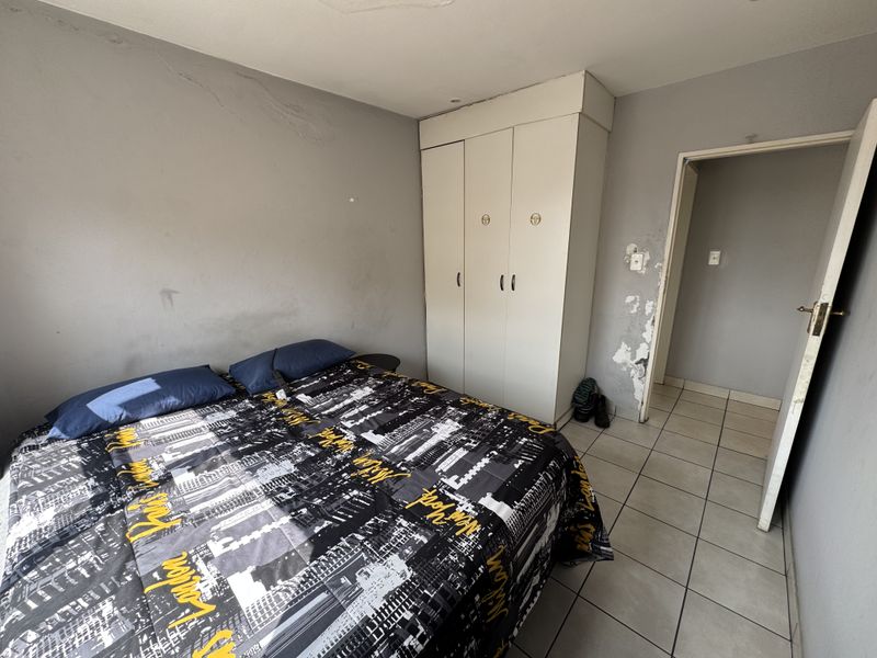 2-Bedroom Apartment for Sale in Reyno Manor - Photo 7