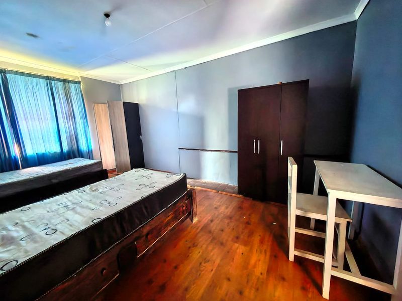 Property for sale in Sasolburg in a perfect spot close to all amenities - Photo 7